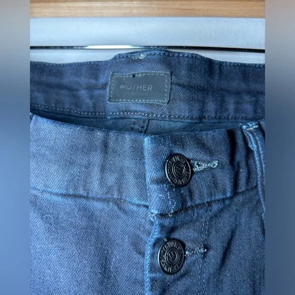 MOTHER denim The Pixie Ankle Fray Hem Jeans Holding Hands/Dark Blue Size 31